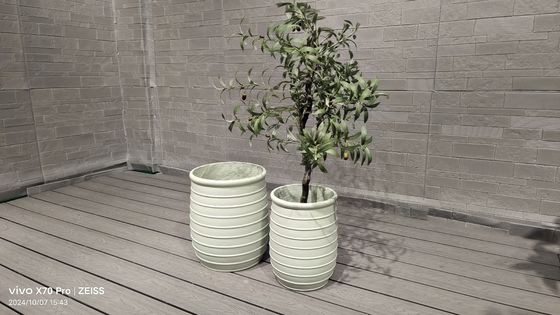 Beli Fiber Clay Planter yang disesuaikan untuk taman hotel dalam ruangan dan lubang drainase rumah online manufacture