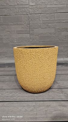 Beli Dekorasi dalam ruangan Fiber Clay Planter dengan permukaan tekstur dan tidak ada lubang drainase online manufacture