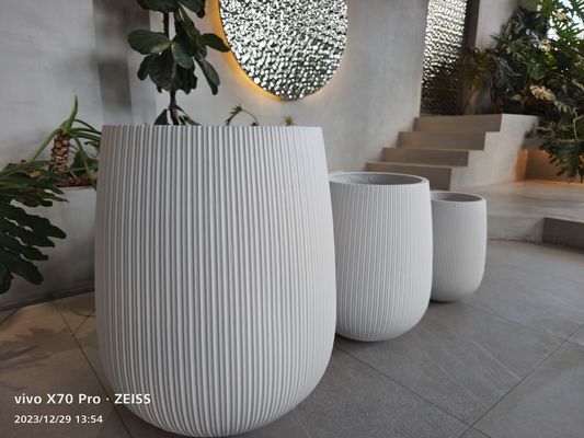 Fiberclay Planter permukaan halus untuk pilihan tampilan tanaman yang disesuaikan