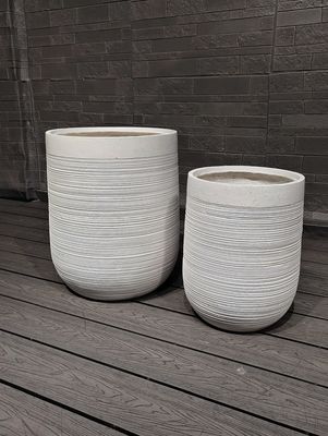 Φ300*H400 Fiber Clay Planter Keep 5-6 Years Outdoor Life Tekstur Permukaan tahan cuaca dan desain tahan lama