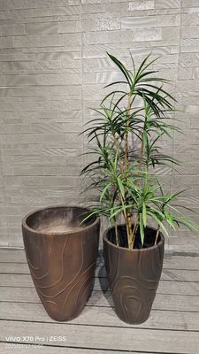 Bronze - Brown Irregular Flowing Wave Round Fiber Clay Planter